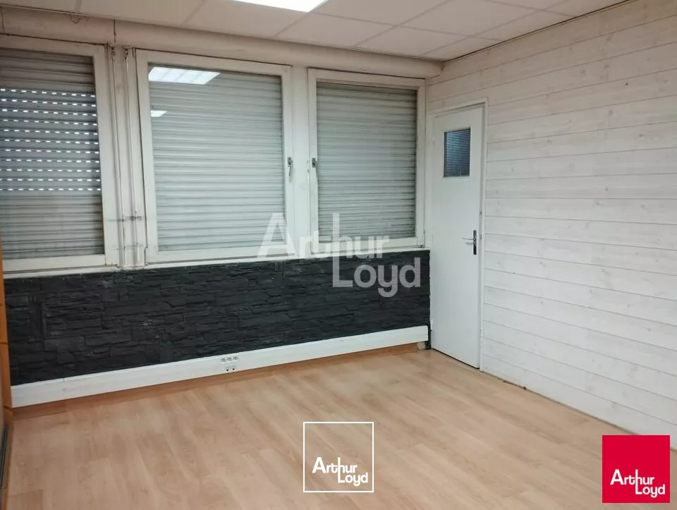LE RHEU - LOCAL D'ACTIVITE INDEPENDANT A LOUER - 2 180 m²