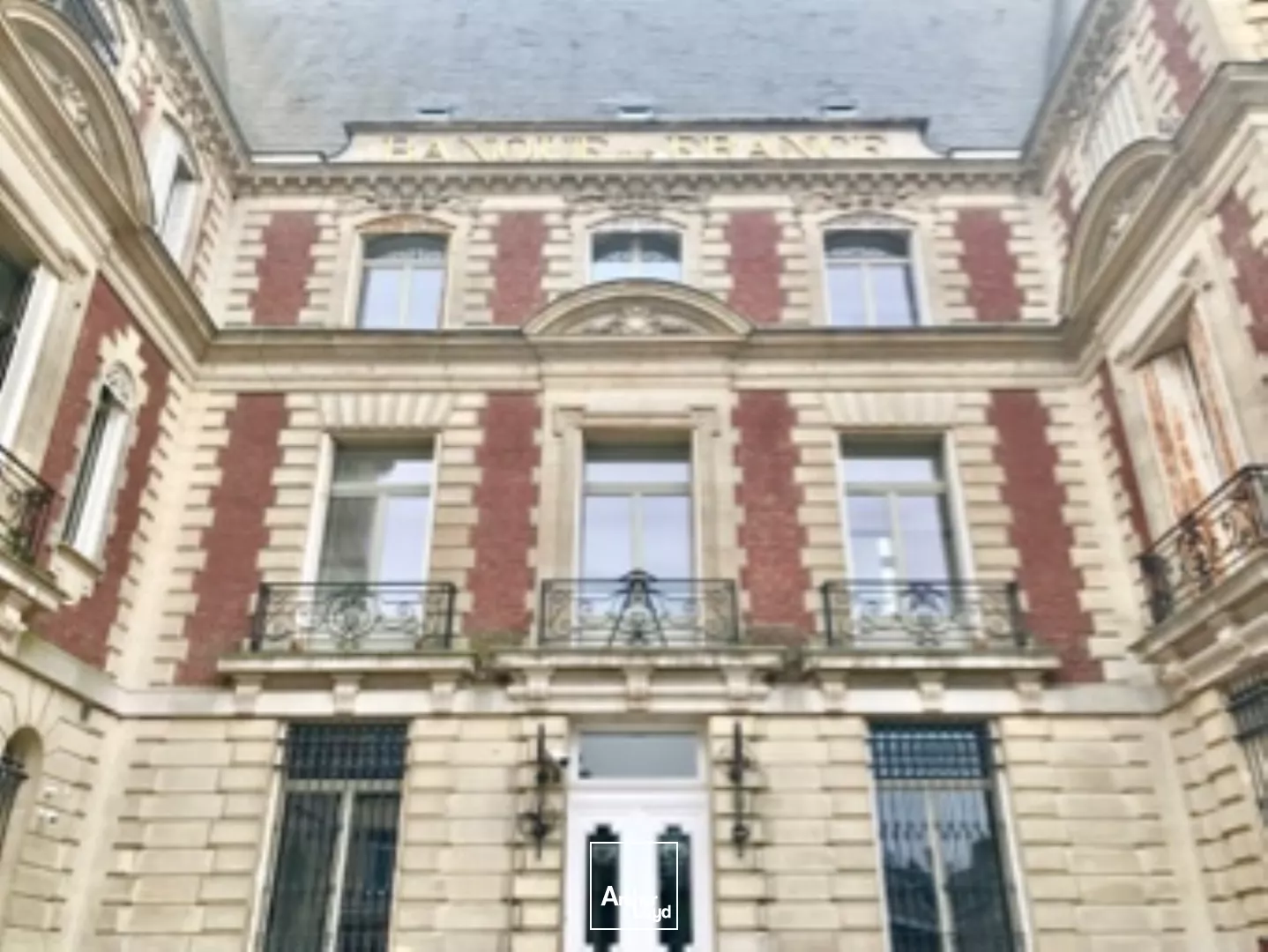 BUREAUX - A LOUER - 170 m2 - CENTRE VILLE DE SAINT QUENTIN