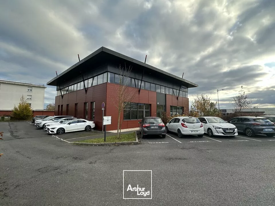 PLATEAU DE BUREAUX D'ENVIRON 113m2 - REIMS CROIX BLANDIN