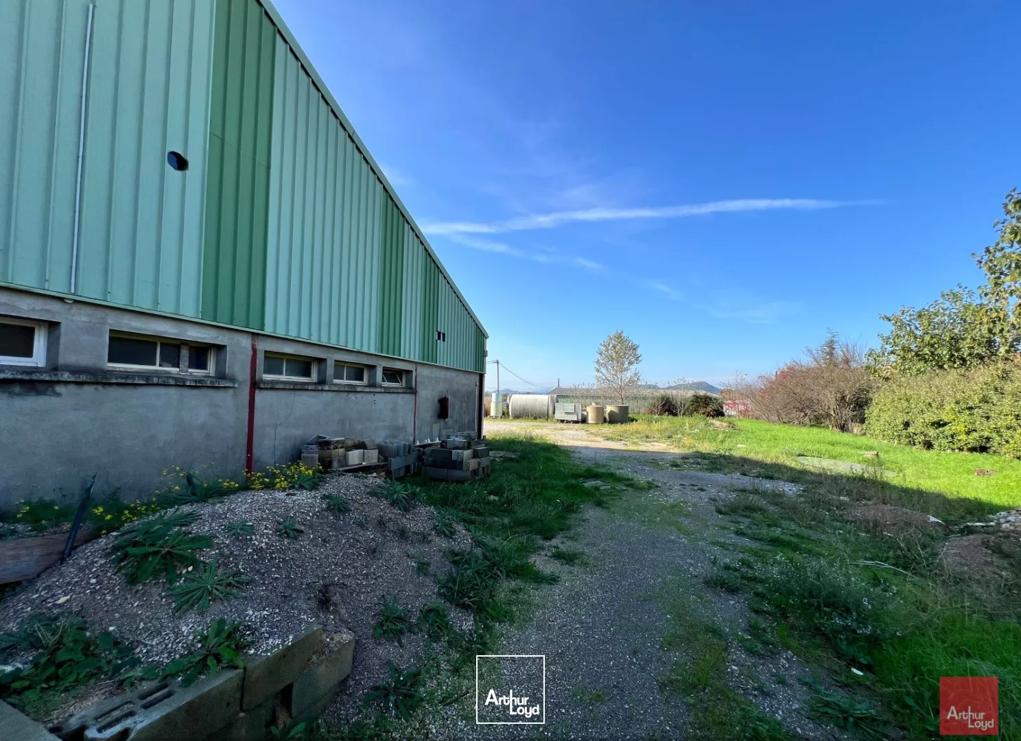 Local d'activité à louer sur la commune de St Hilaire de Brethmas