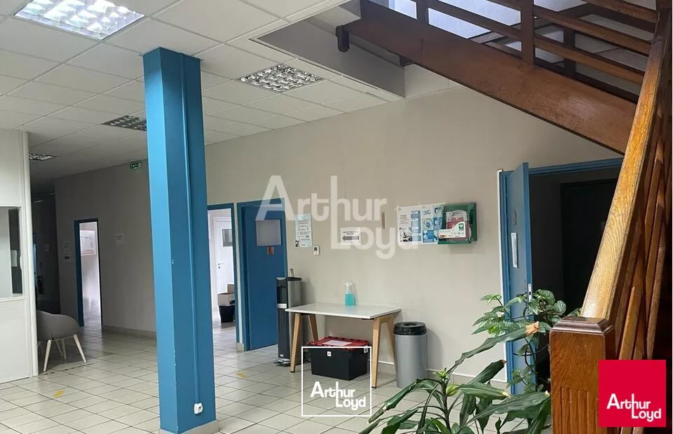 BLOIS - LOCATION BUREAUX DE 534,67 M² - CENTRE VILLE