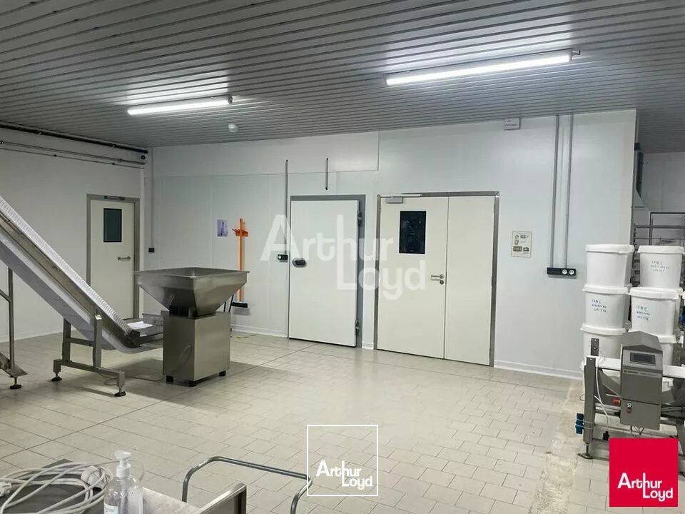 CONTRES - LOCATION LOCAL D'ACTIVITE DE 1 000 M² - ZONE INDUSTRIELLE