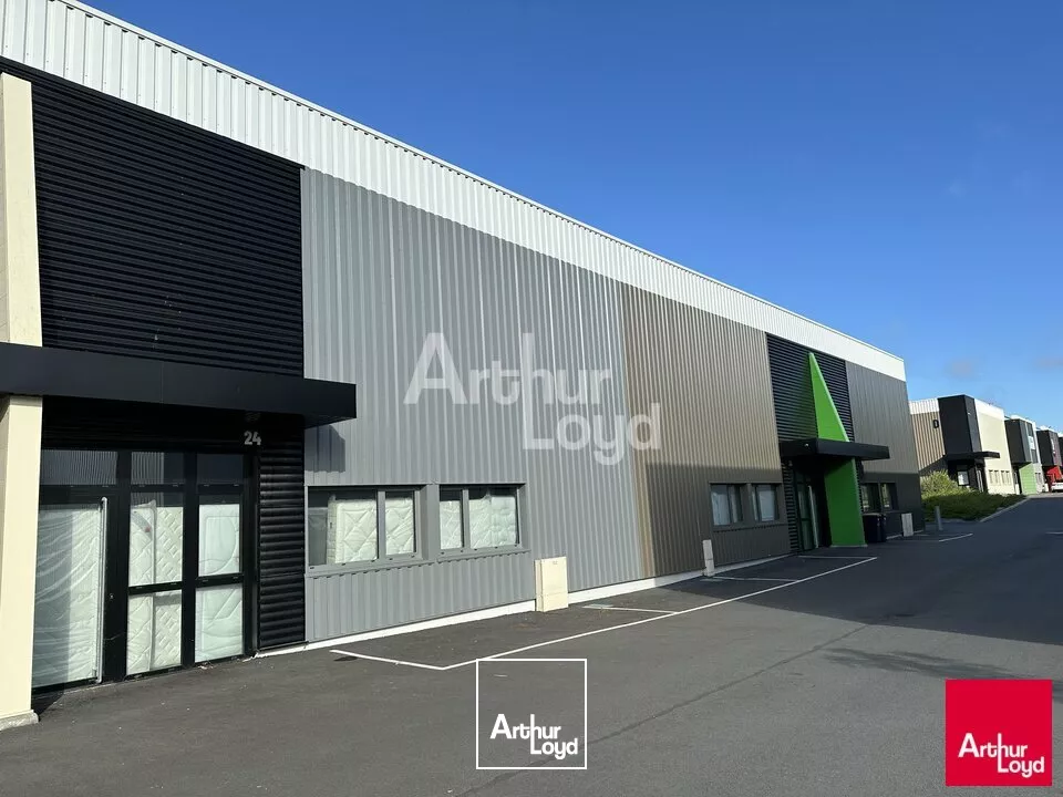 A 5 minutes de la rocade de Rennes - Cellule d'activité neuve