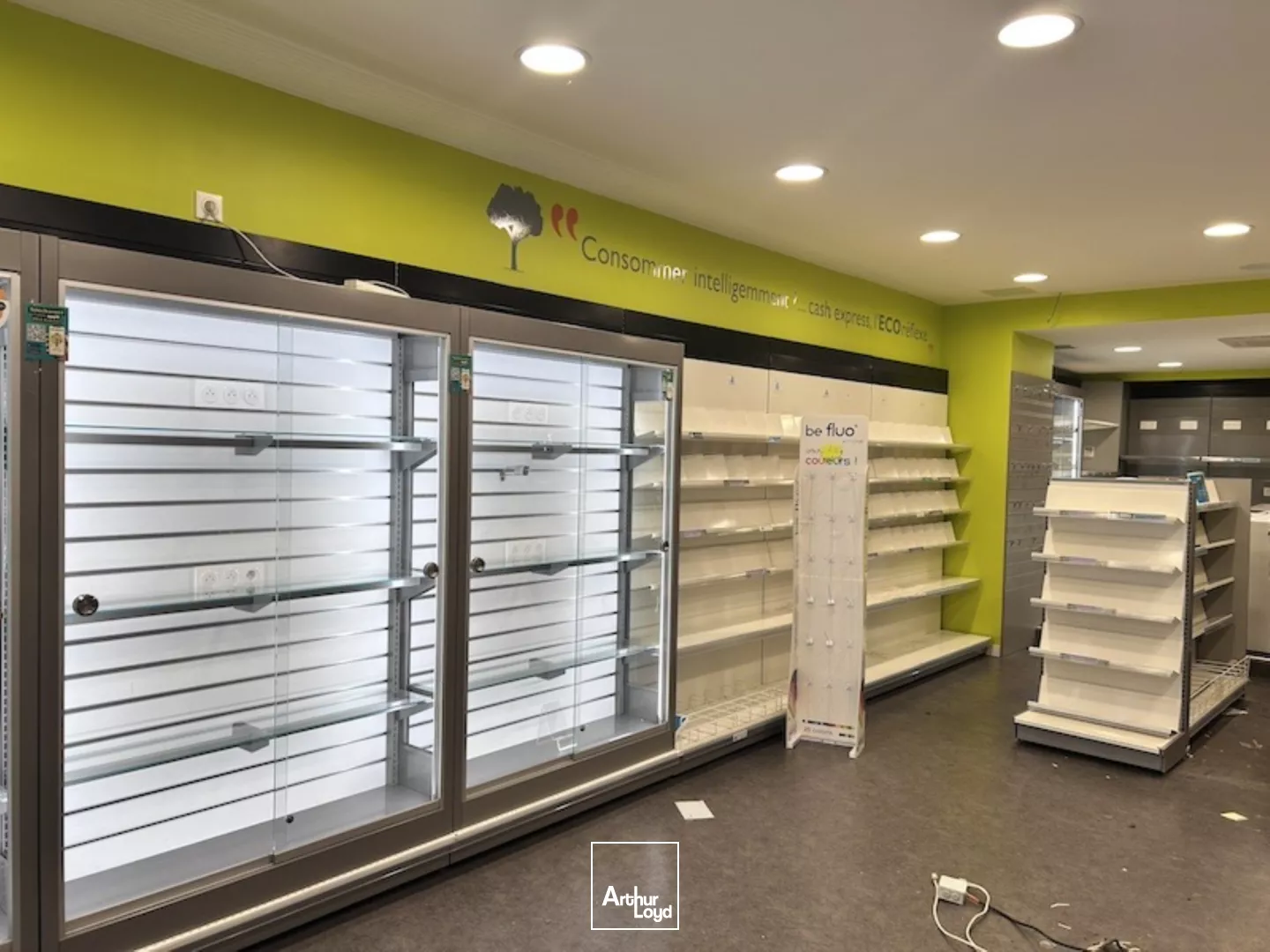 OYONNAX - CENTRE VILLE - LOCAL COMMERCIAL A LOUER