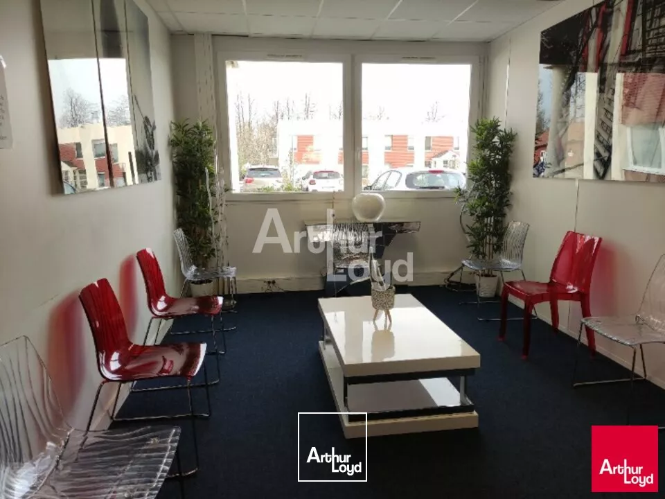 VENDÔME - LOCATION BUREAUX DE 313 M² - GARE TGV A 3 MN A PIED