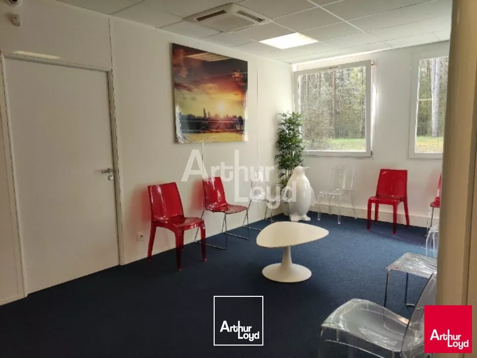 VENDÔME - LOCATION BUREAUX DE 313 M² - GARE TGV A 3 MN A PIED