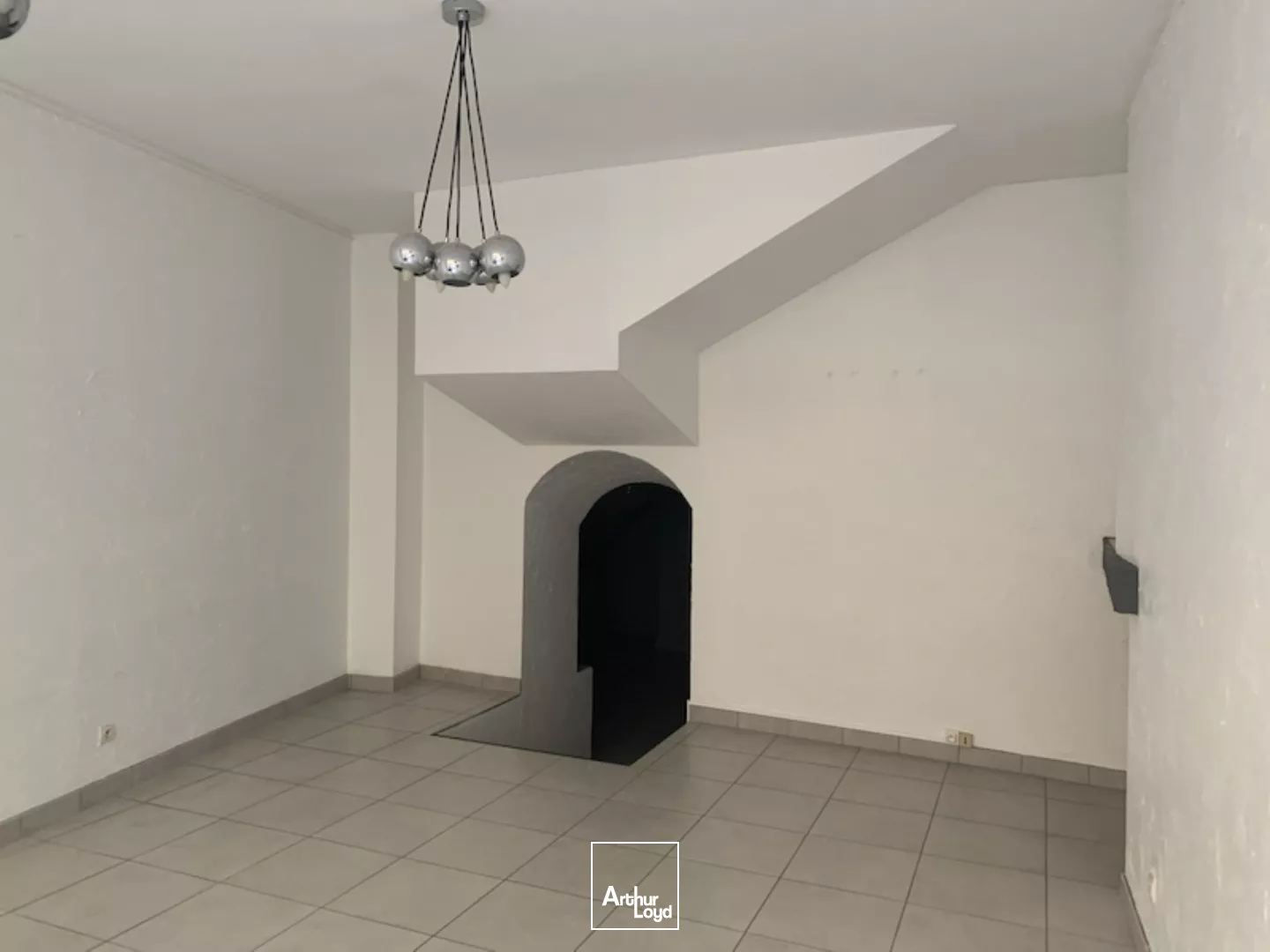 CENTRE VILLE - LOCAL COMMERCIAL - LOCATION PURE