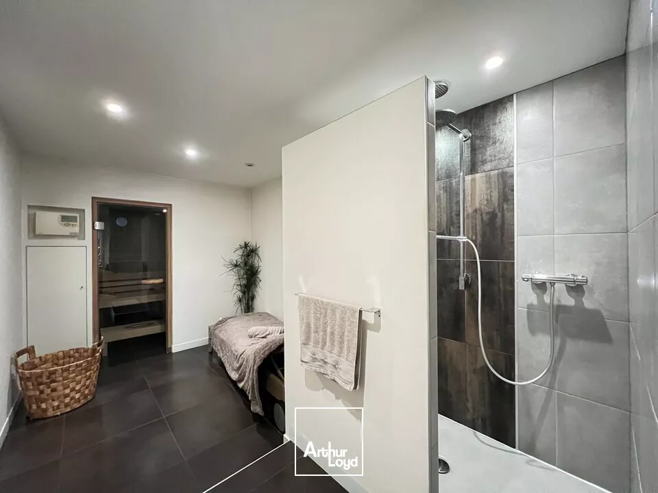 BUREAUX à LOUER de 110 m²