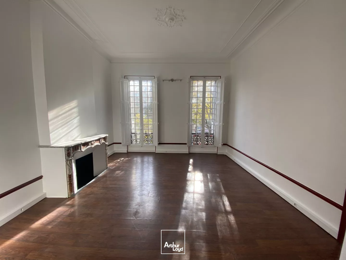 Bureaux rénovés à louer - Centre-ville / Réformés - 13001 Marseille