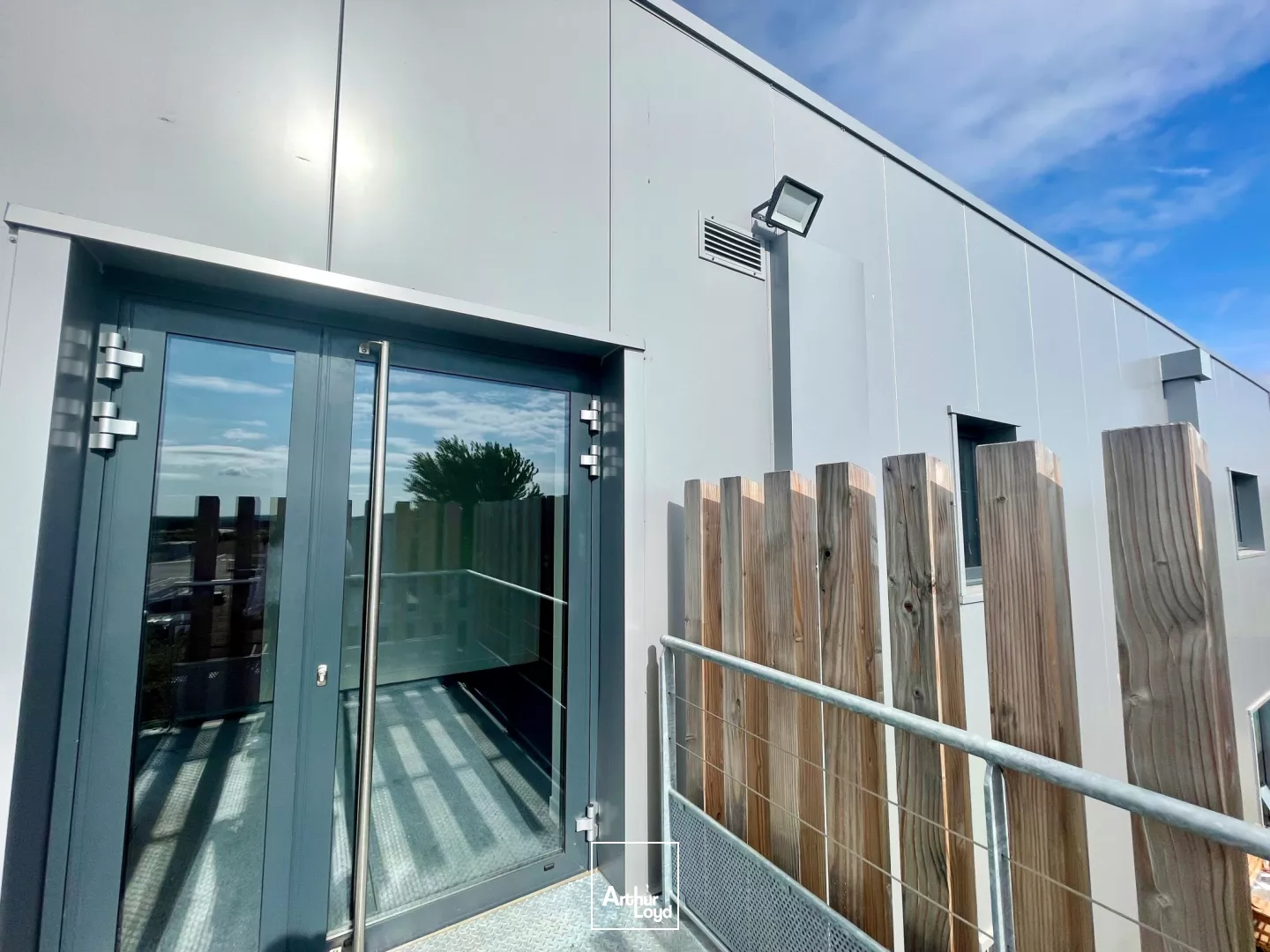 A LOUER BUREAUX VENETTE BOIS DE PLAISANCE