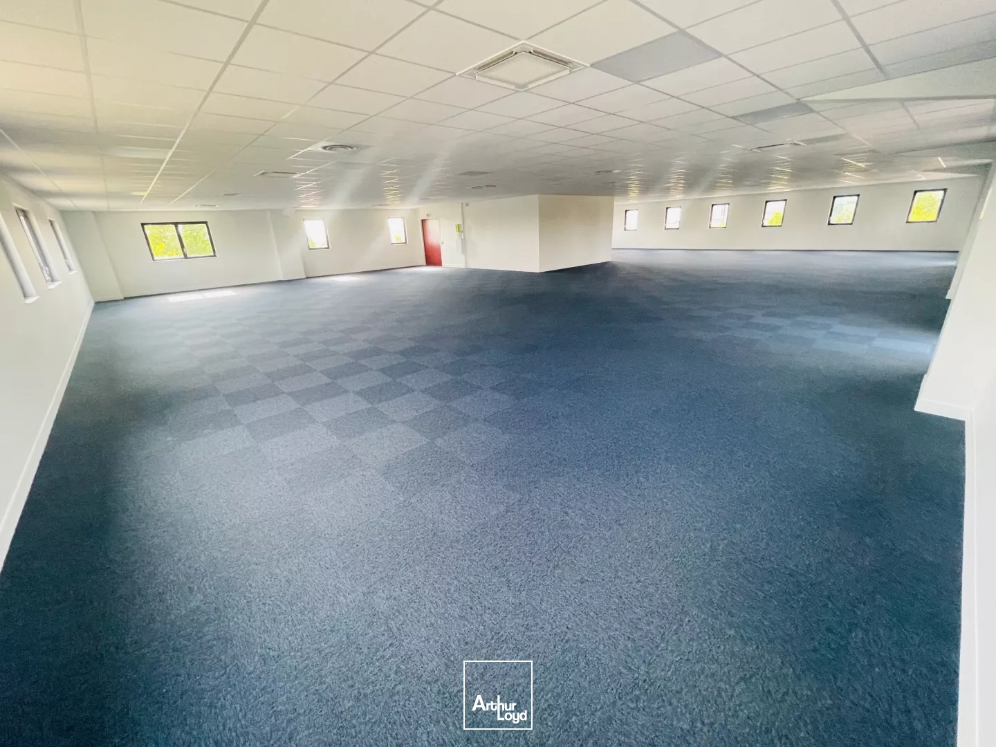 A LOUER BUREAUX VENETTE BOIS DE PLAISANCE