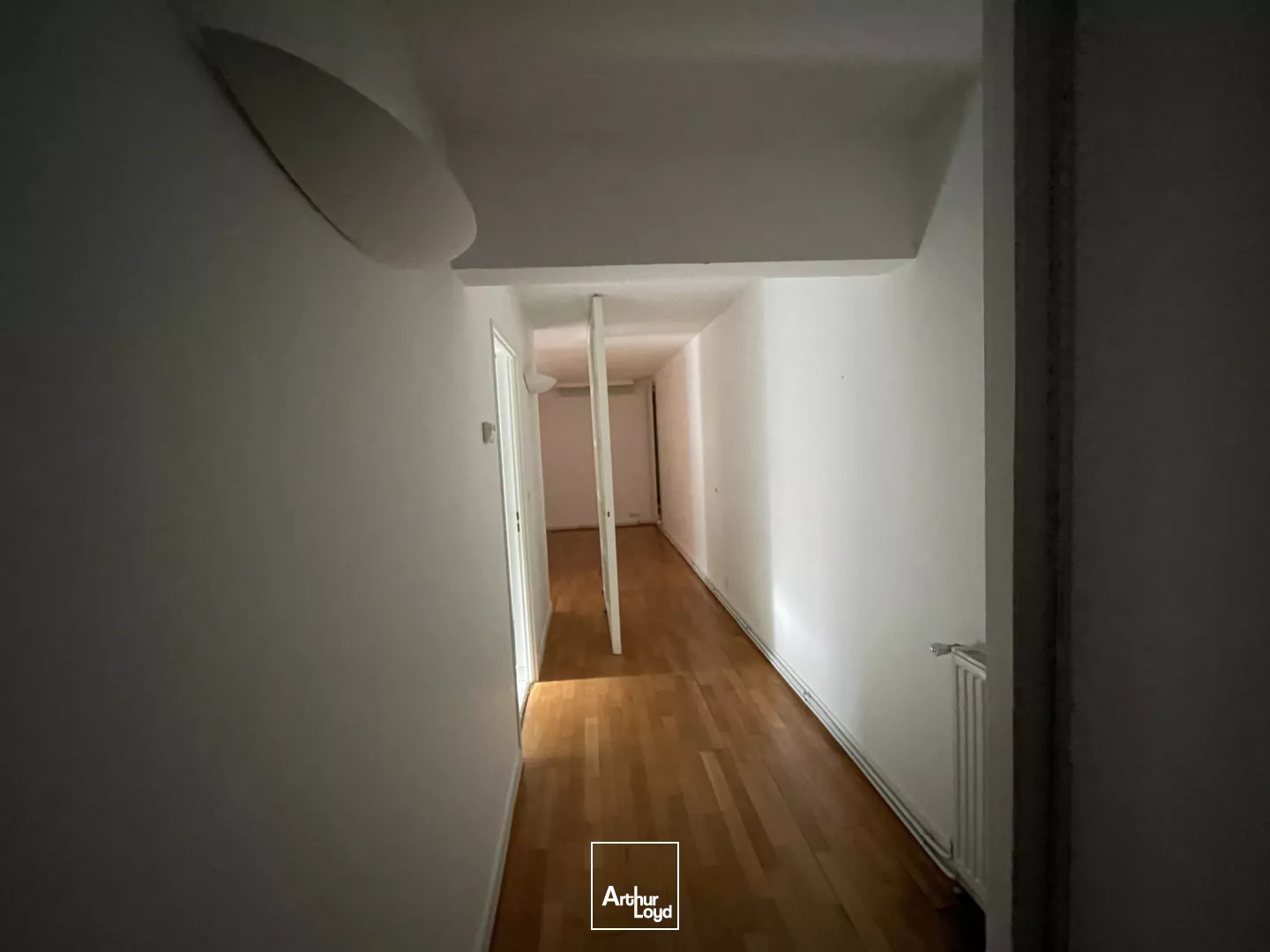 BUREAUX À LOUER-90 M²-QUARTIER MONSELET/PROCÉ