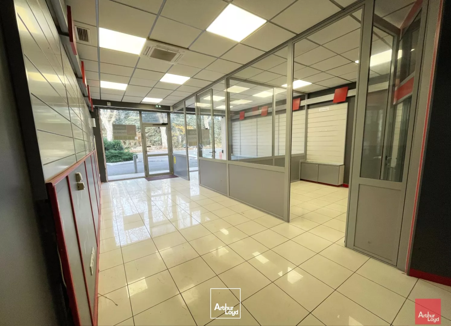 Local commercial à louer sur le secteur des pont des charrettes à Uzès