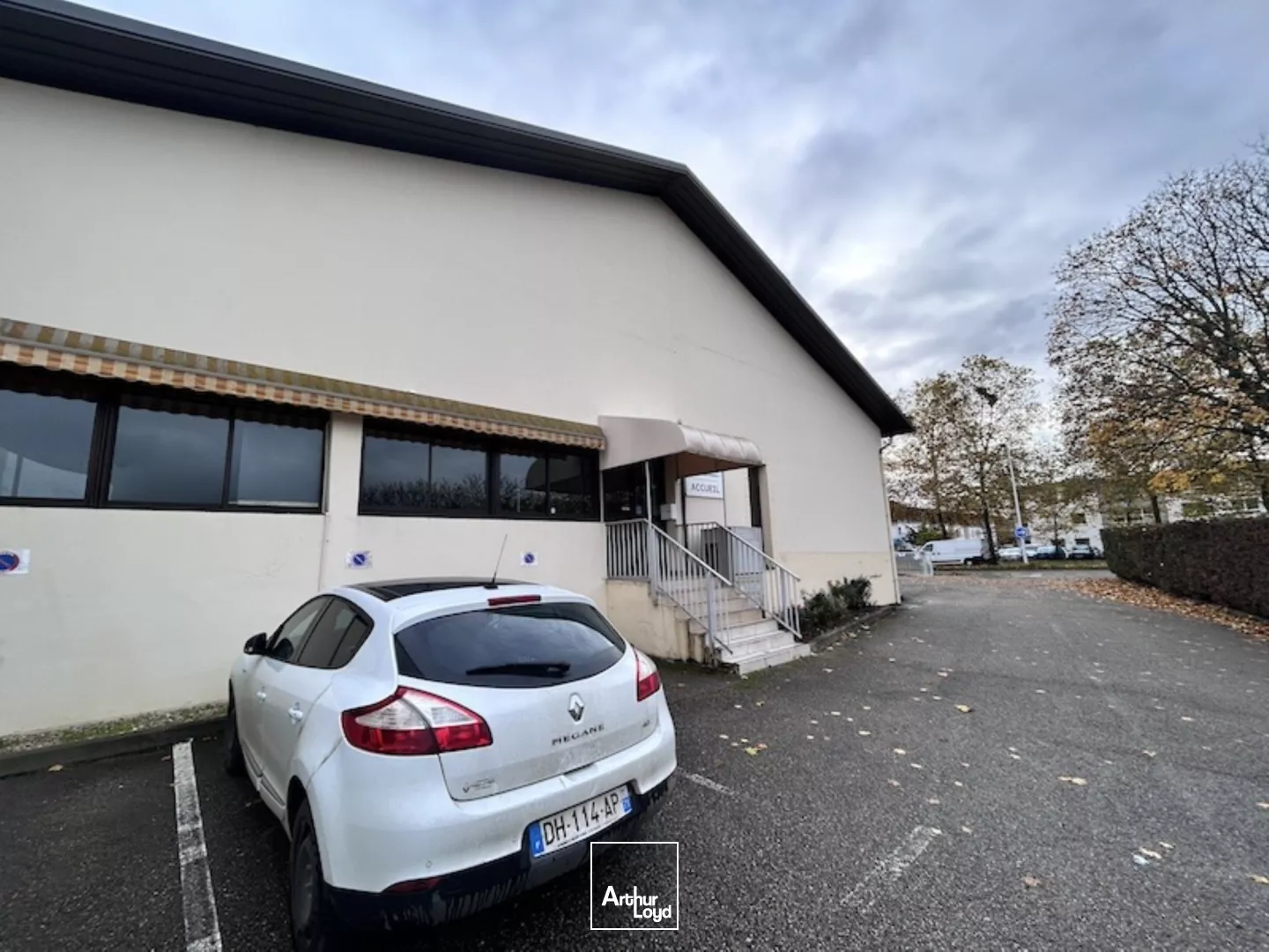 BOURG EN BRESSE - AXE PASSANT - QUARTIER BROU - LOCAL D'ACTIVITE A LOUER