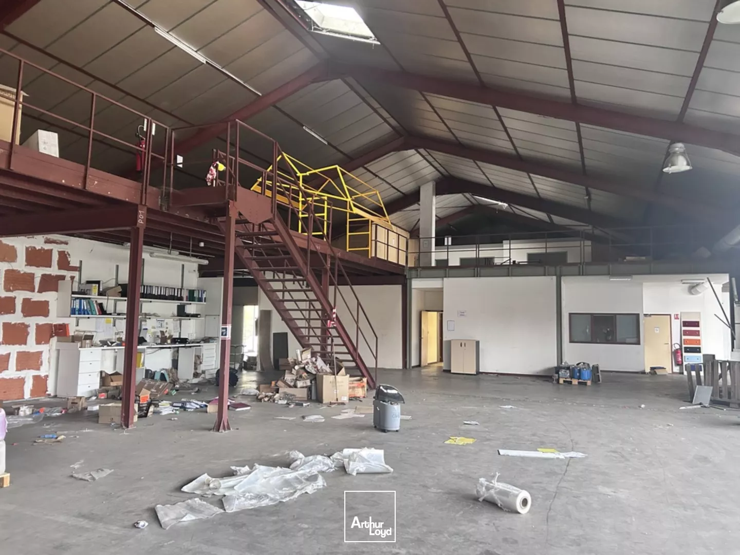 BOURG EN BRESSE - AXE PASSANT - QUARTIER BROU - LOCAL D'ACTIVITE A LOUER