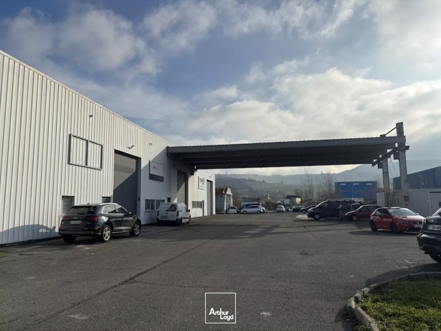 Locaux d'activité à louer à SAINT CHAMOND 42400