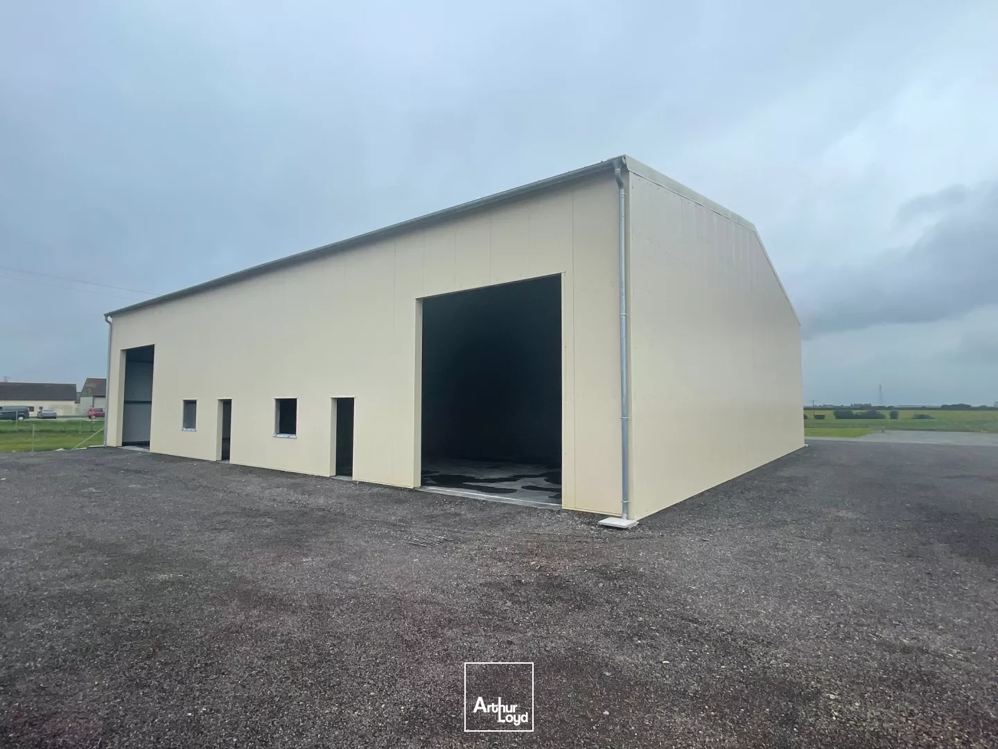 Locaux d'activité à louer à VEXIN SUR EPTE 27510