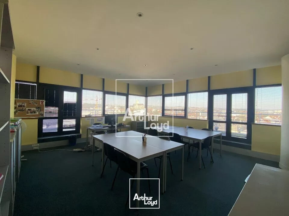 Secteur prisé - bureaux lumineux 
