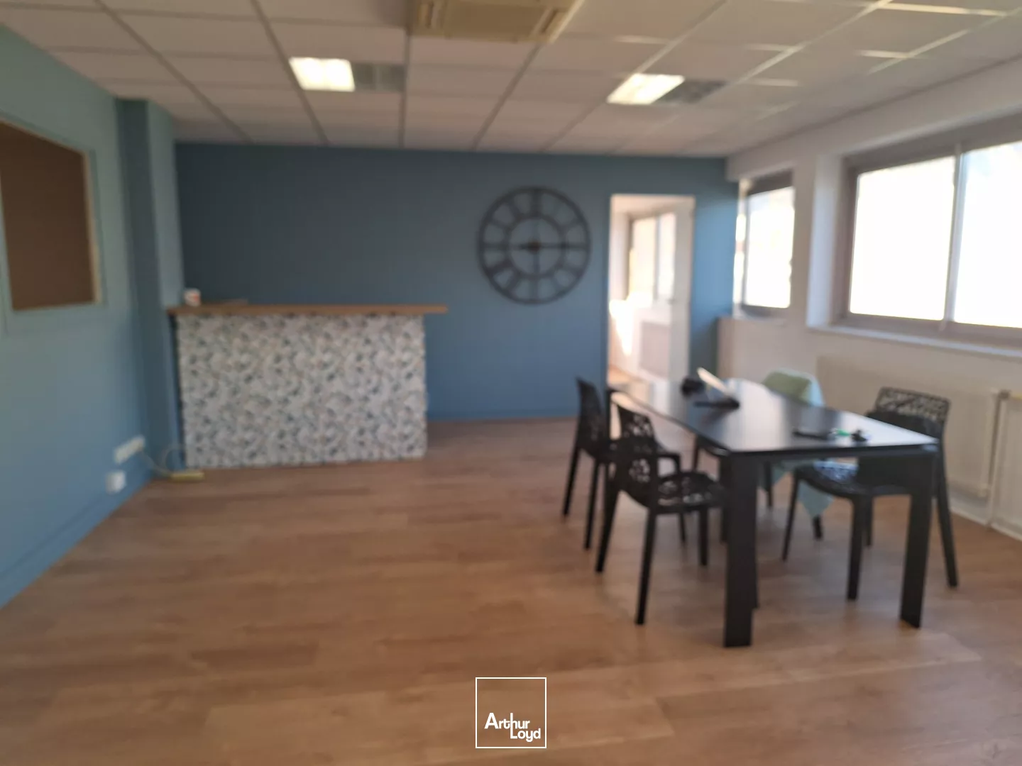 BUREAUX A LOUER SAINT MARTIN LE VINOUX AVEC PARKING