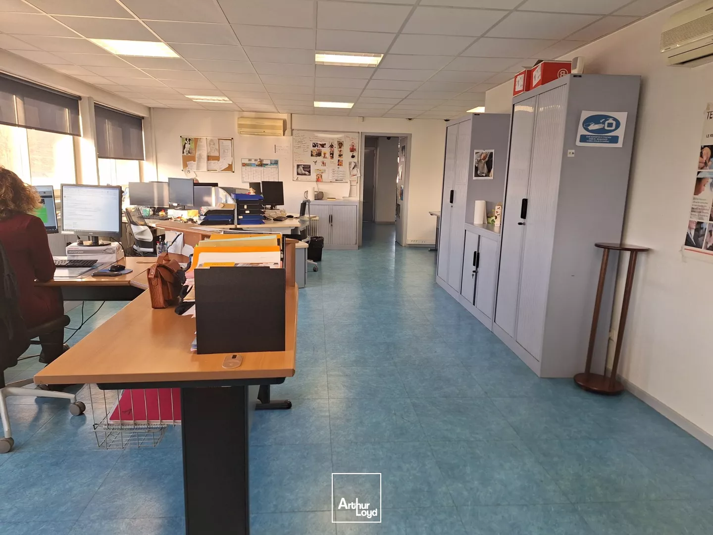BUREAUX A LOUER SAINT MARTIN LE VINOUX AVEC PARKING
