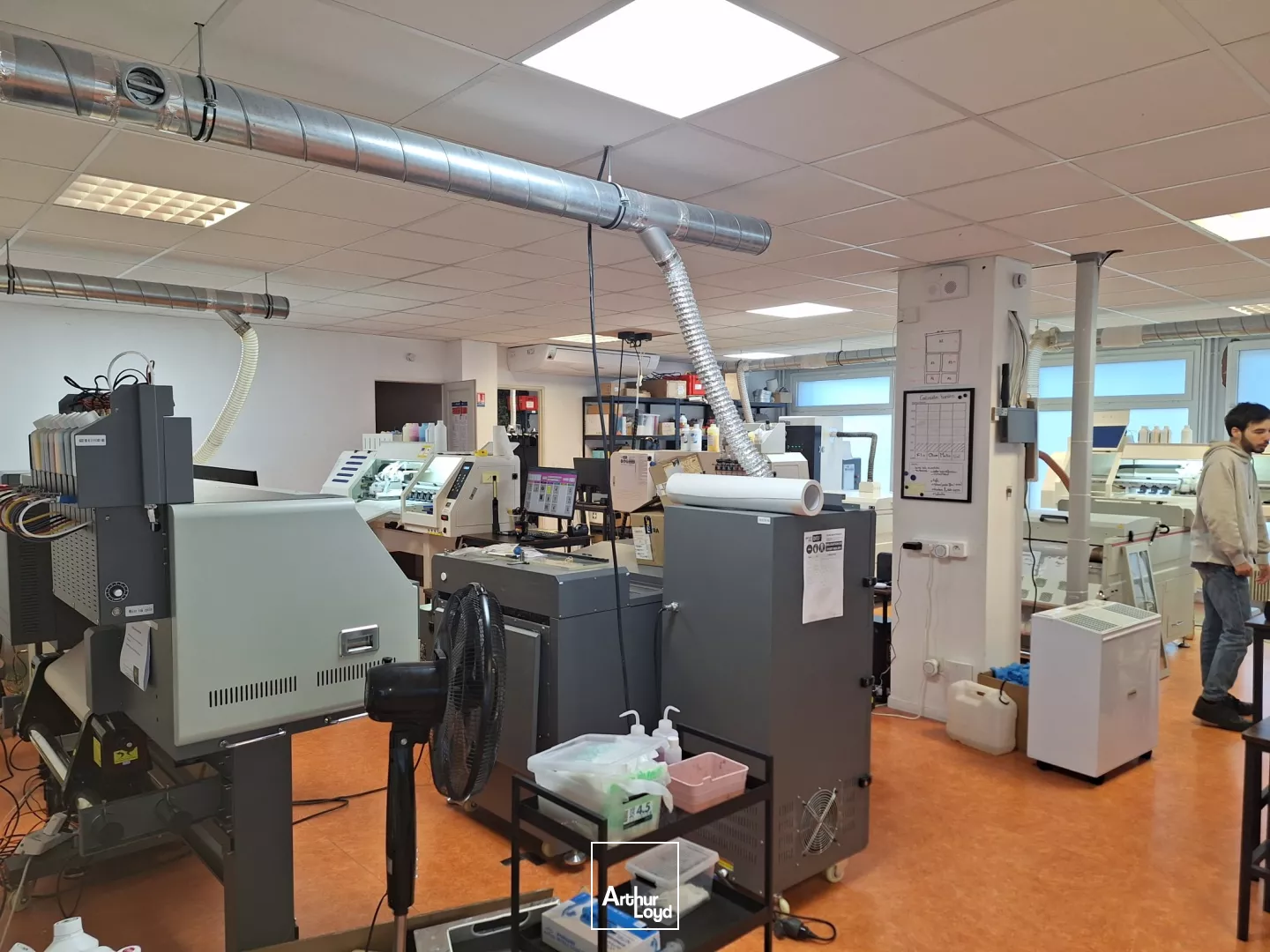 BUREAUX A LOUER SAINT MARTIN LE VINOUX AVEC PARKING