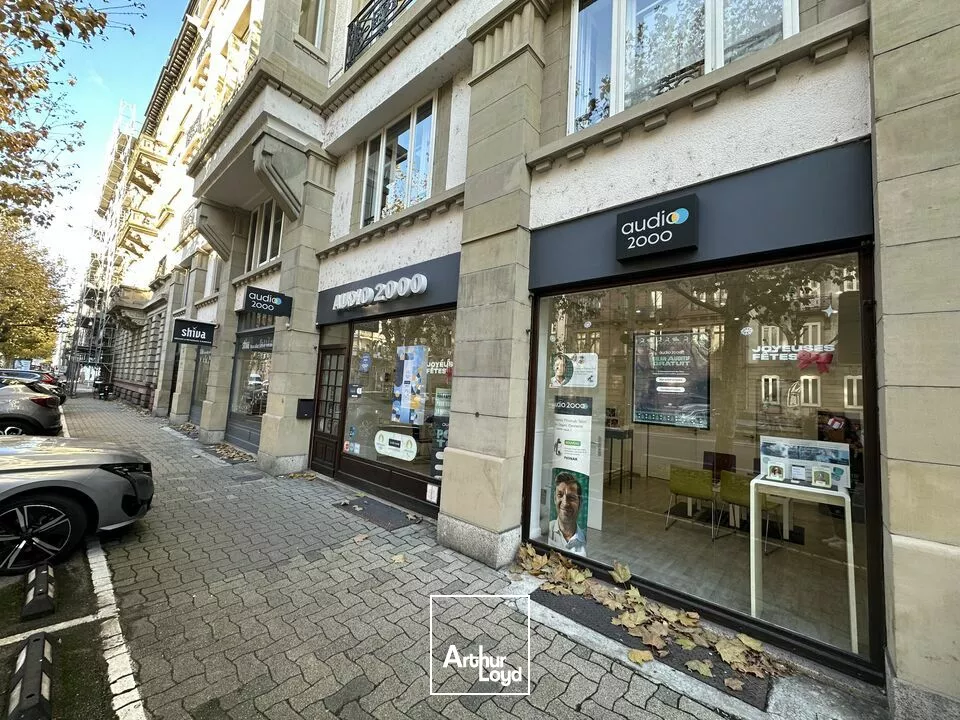 LOCAL COMMERCIAL à LOUER de 66 m²