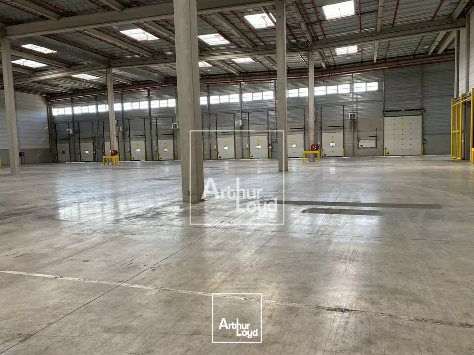 Site logistique à louer sur zone industrielle 
