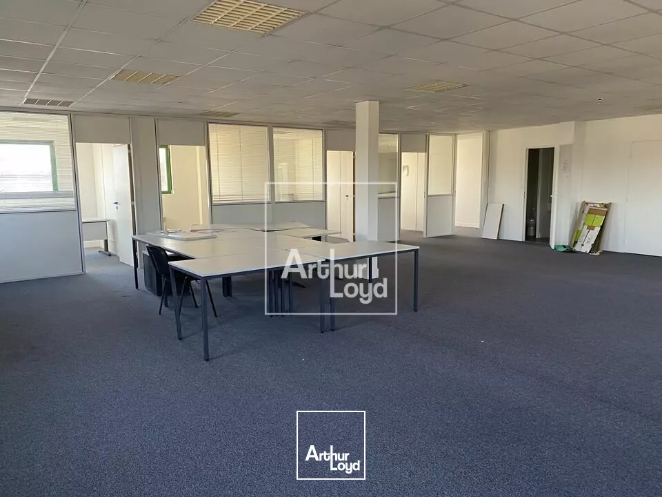 Bureaux et locaux d' activités à louer - ESSONNE