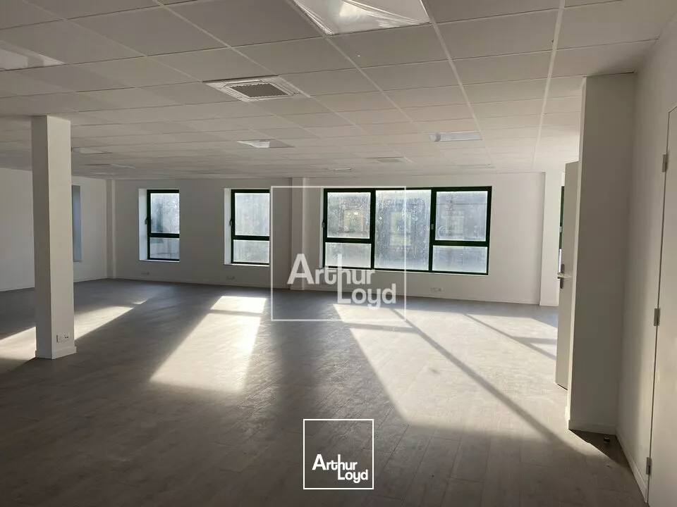 Bureaux et locaux d' activités à louer - ESSONNE