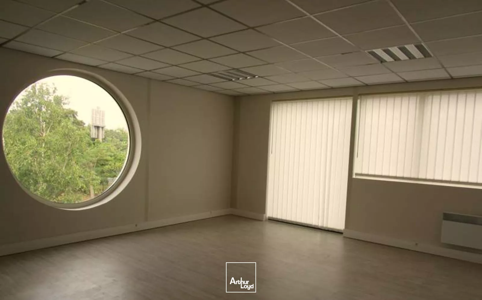 Locaux d'activité à louer à SAINT OUEN L'AUMONE 95310