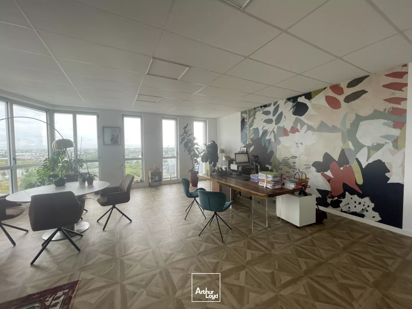 BUREAUX - A VENDRE - 457 m2 - ST NAZAIRE - 225 M2