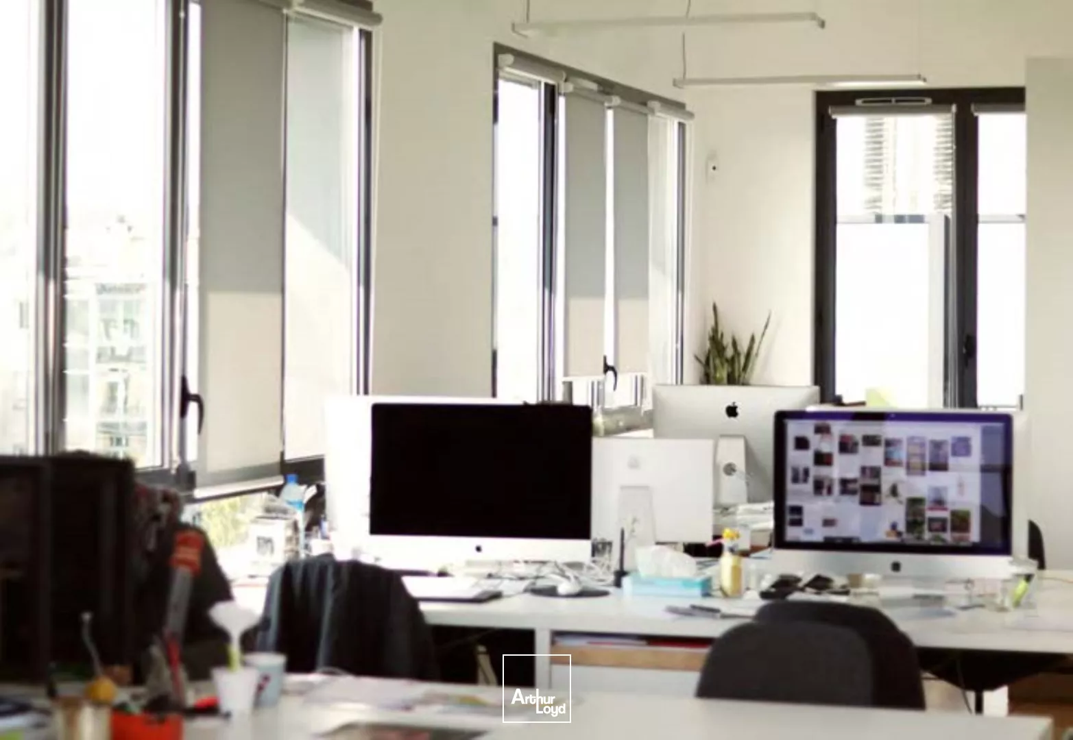 BUREAUX PLUG AND PLAY