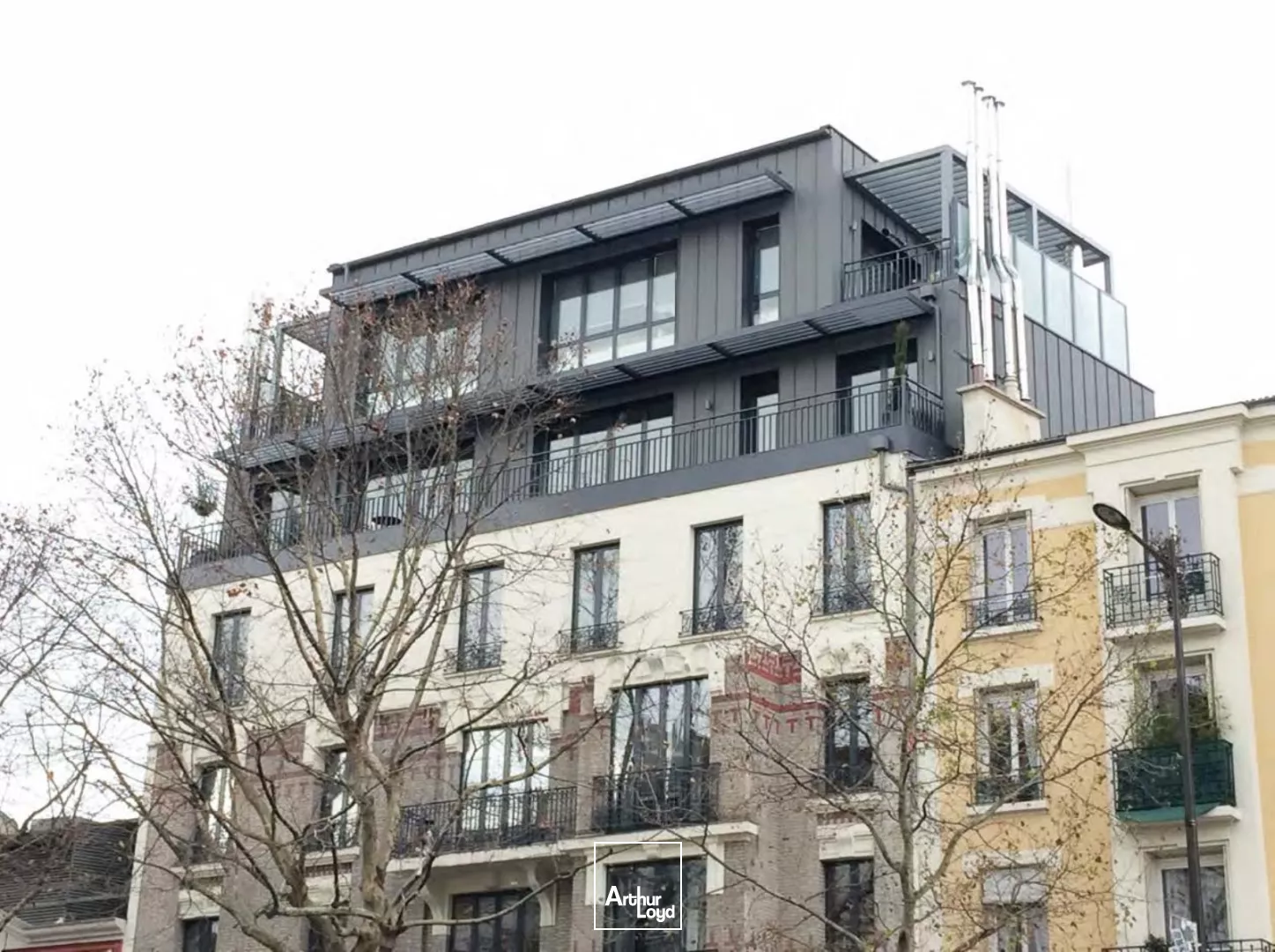 BUREAUX PLUG AND PLAY