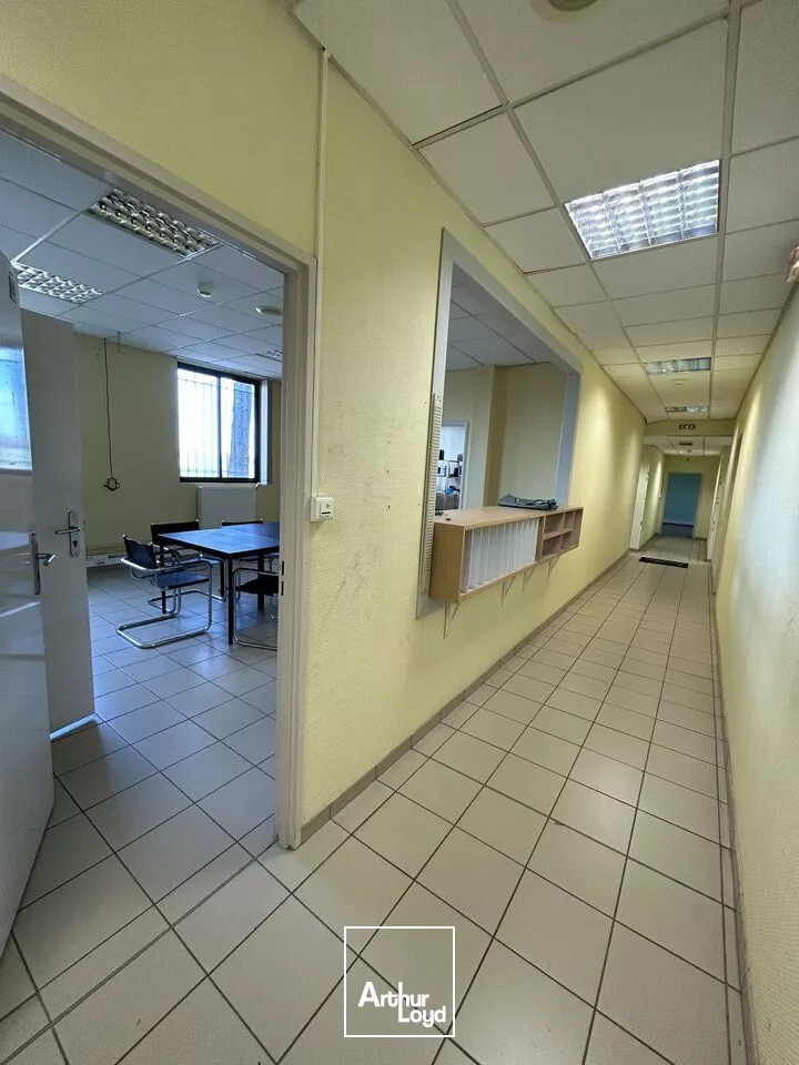 BUREAUX à LOUER de 115.94 m²