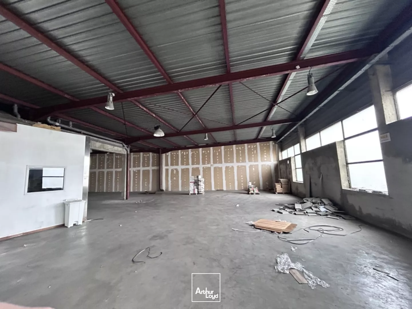 BOURG EN BRESSE - AXE PASSANT - QUARTIER BROU - LOCAL D'ACTIVITE A LOUER