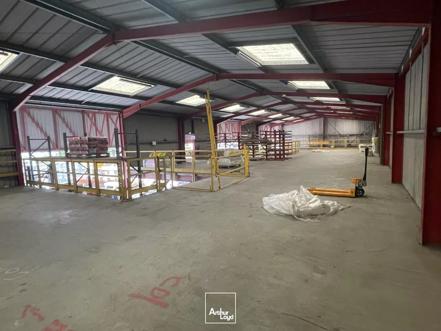 Locaux commerciaux à louer à FLEURY SUR ANDELLE 27380