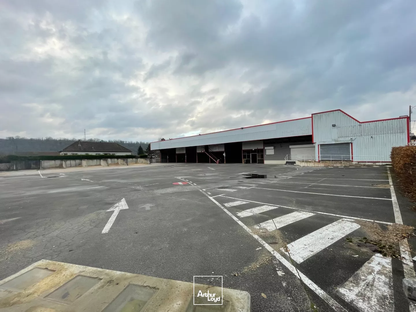 Locaux commerciaux à louer à FLEURY SUR ANDELLE 27380