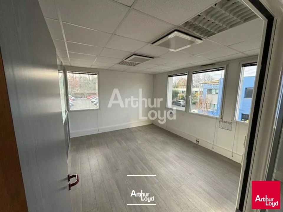 CESSON SEVIGNE - BUREAUX A LOUER - 313 M²