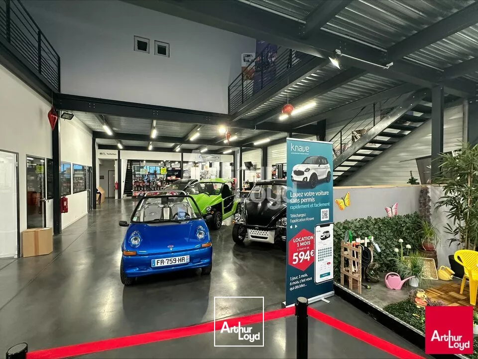 RARE SUR LE MARCHE - VISIBILITE ET ACCES DIRECT SUR L'AXE RENNES/PARIS