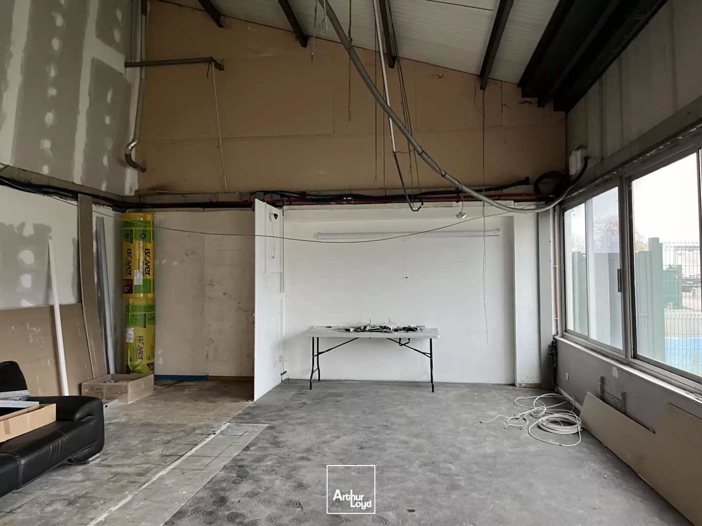 A LOUER - LOCAL COMMERCIAL - NOGENT SUR OISE