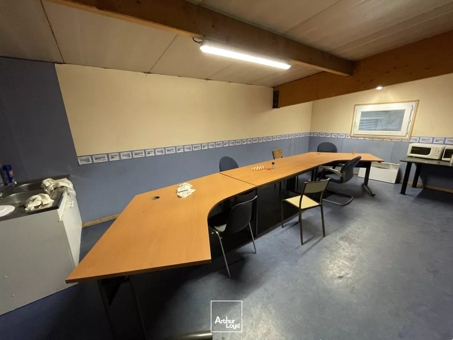 Locaux d'activité à louer à LE PETIT QUEVILLY 76140