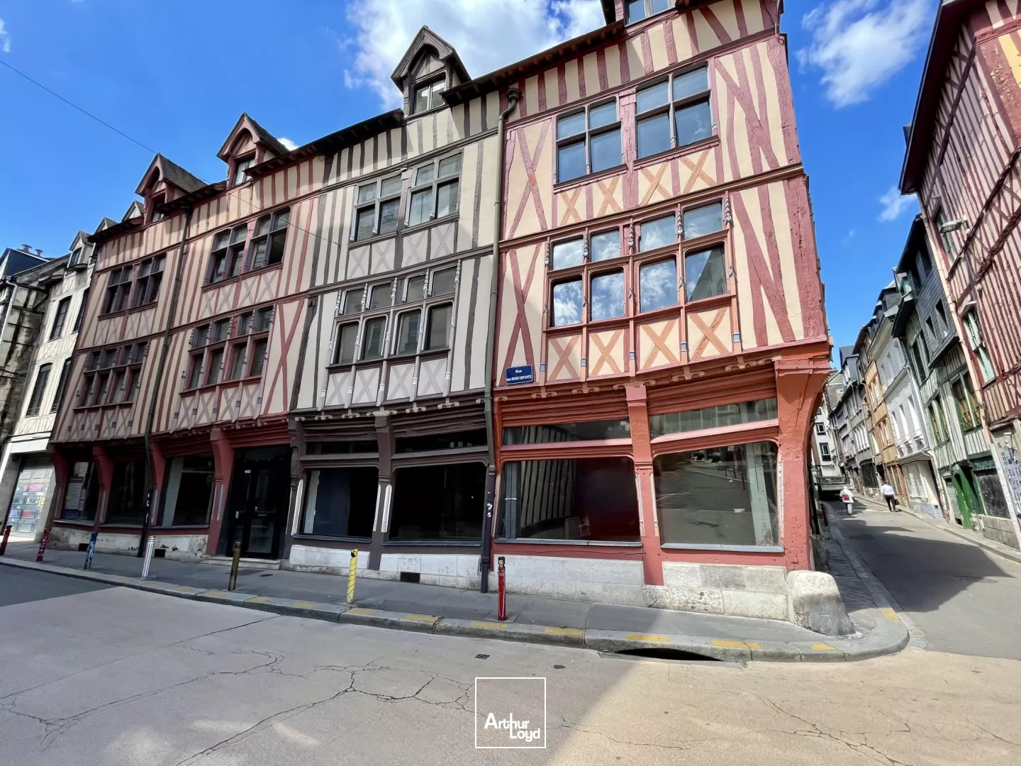Locaux commerciaux à louer à ROUEN 76000