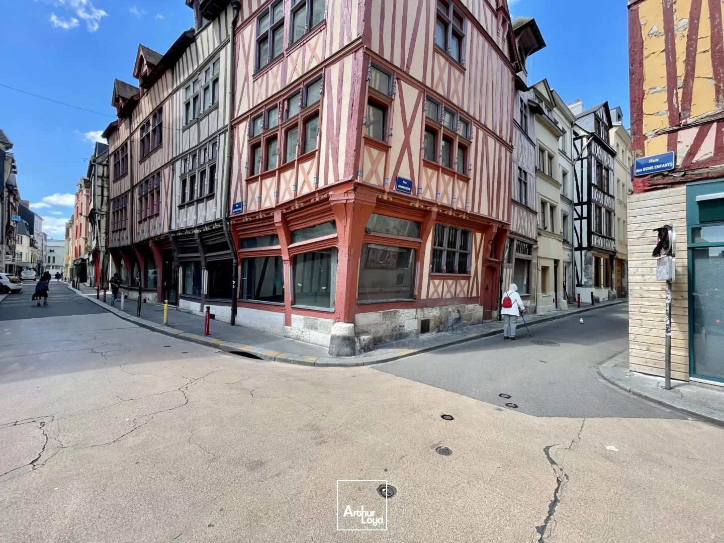 Locaux commerciaux à louer à ROUEN 76000