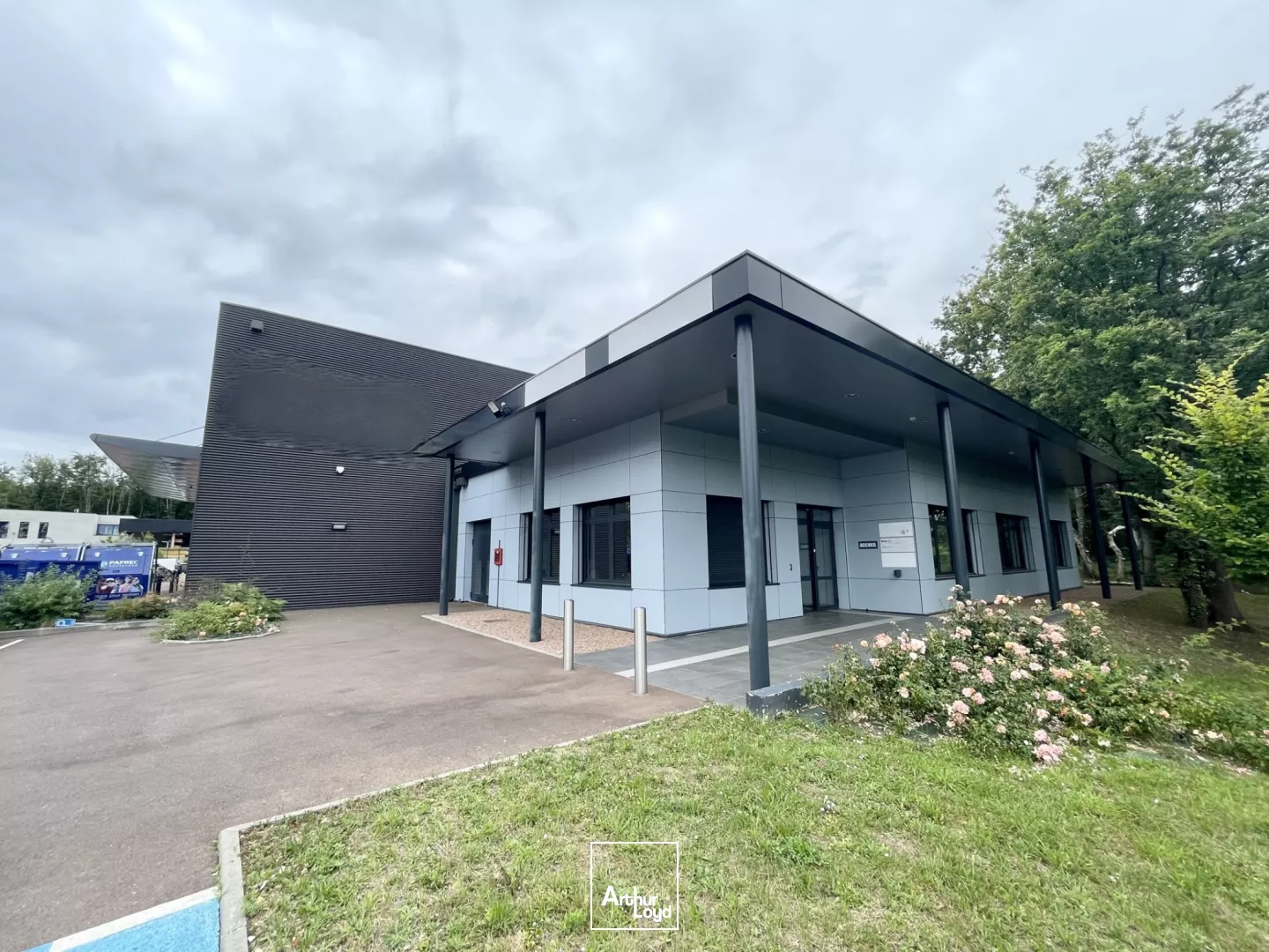 Locaux d'activité à vendre à SAINT ETIENNE DU ROUVRAY 76800