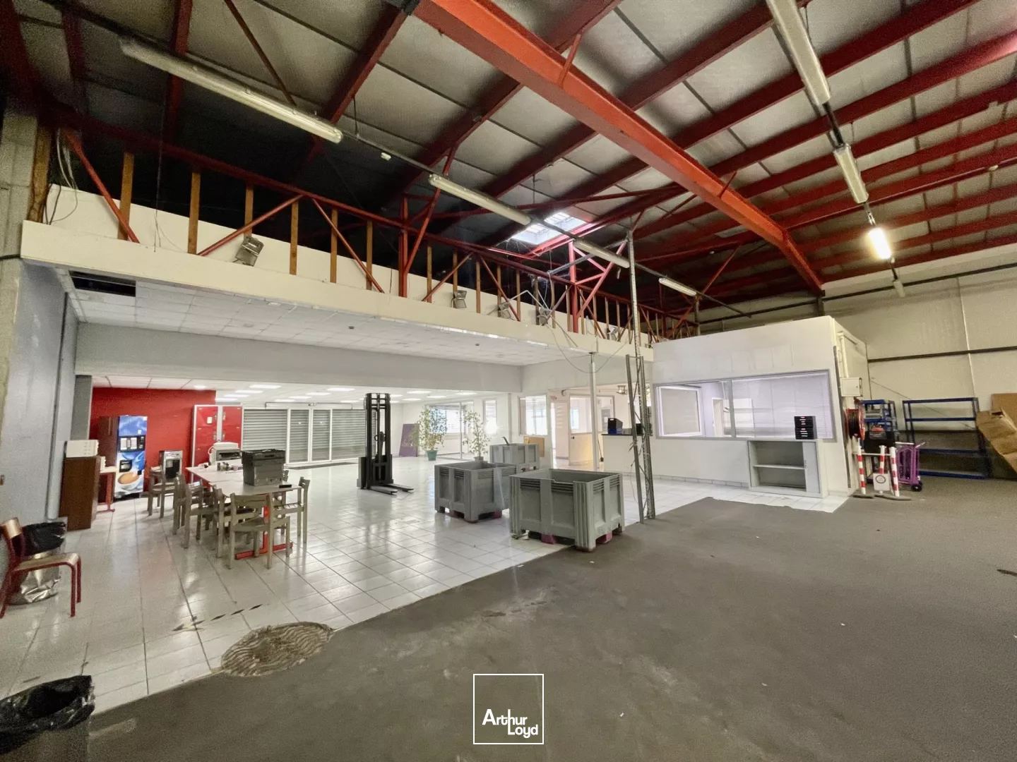 Locaux d'activité à louer à SAINT ETIENNE DU ROUVRAY 76800