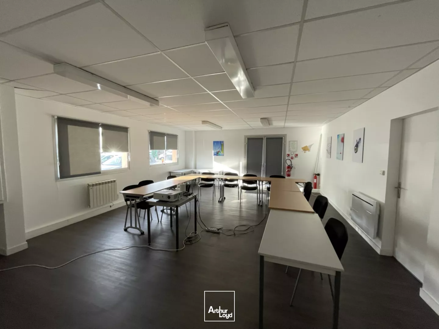 Entrepot - Stockage - 880 m2 - La Chapelle sur Erdre