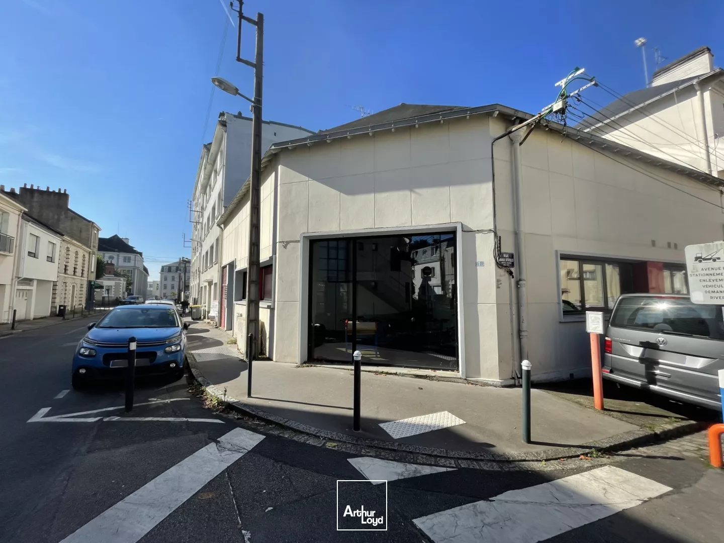 BUREUX RECENT SAINT DONATIEN 