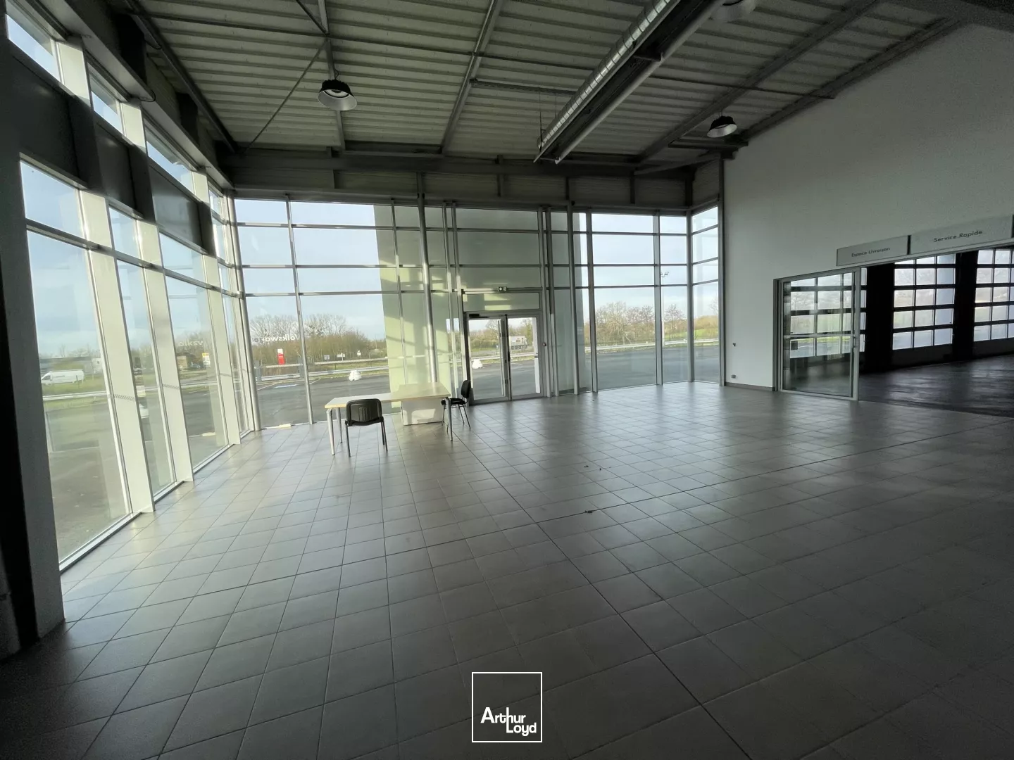 Batiment indépendant + terrain visibilité