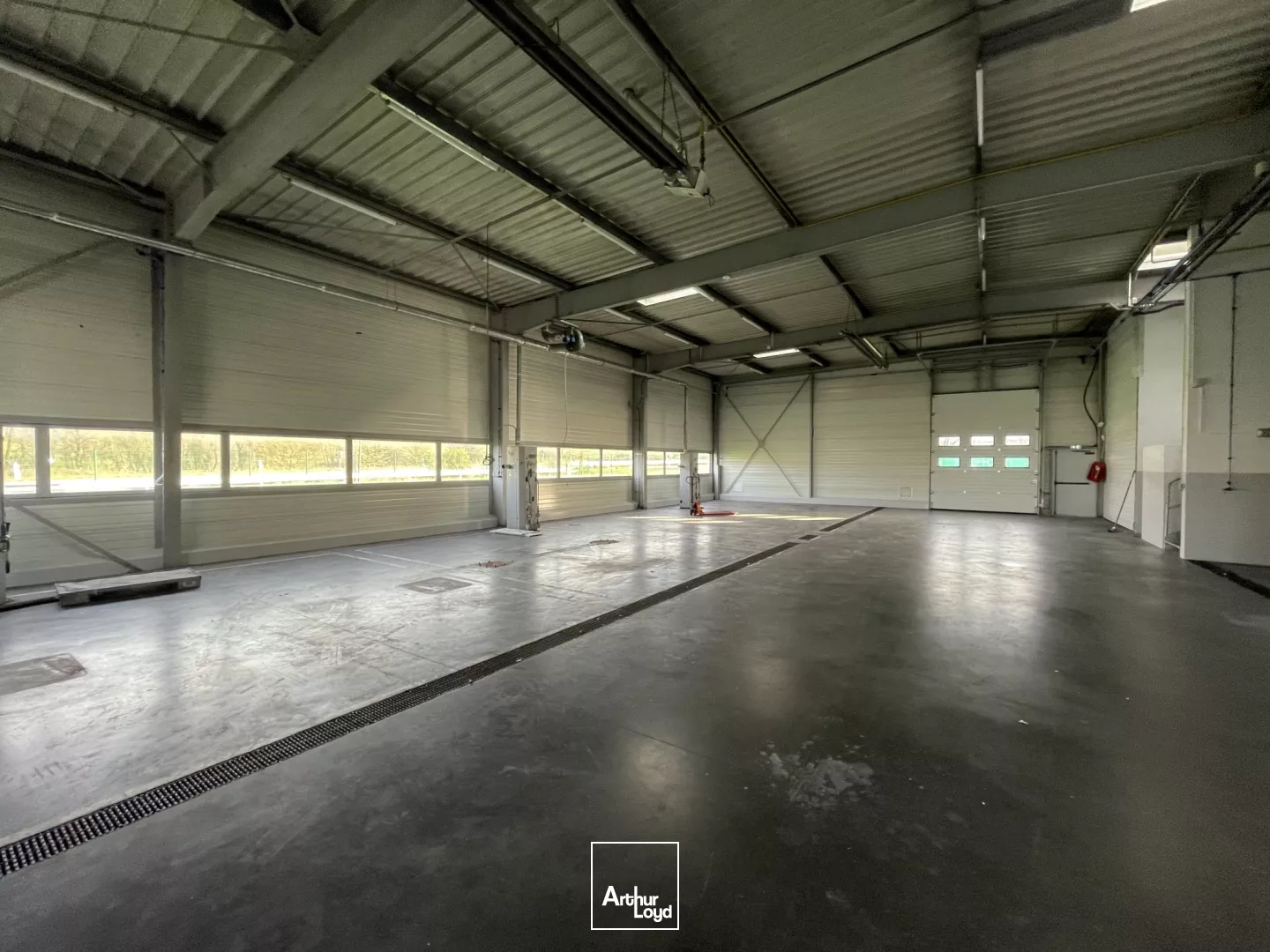 Batiment indépendant + terrain visibilité