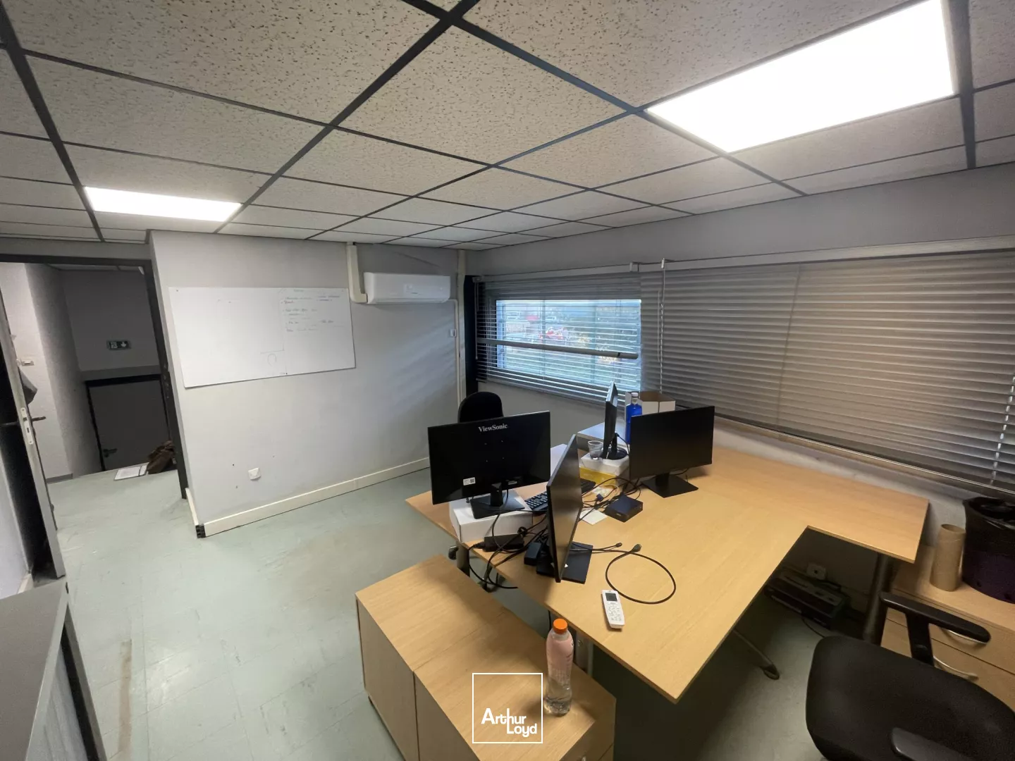 LOCAL D'ACTIVITE A LOUER DE 1 141 m2